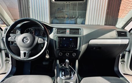 Volkswagen Jetta VI, 2012 год, 980 000 рублей, 13 фотография