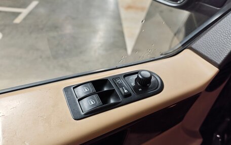 Volkswagen Multivan T5, 2006 год, 2 190 000 рублей, 33 фотография