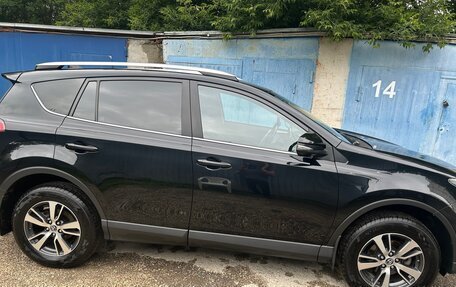 Toyota RAV4, 2017 год, 2 370 000 рублей, 5 фотография