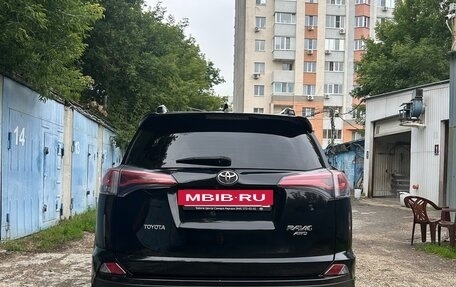 Toyota RAV4, 2017 год, 2 370 000 рублей, 6 фотография