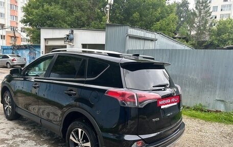Toyota RAV4, 2017 год, 2 370 000 рублей, 7 фотография