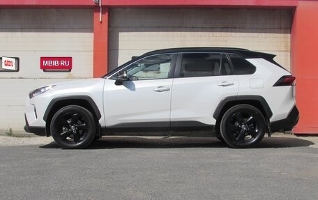 Toyota RAV4, 2021 год, 3 270 000 рублей, 5 фотография