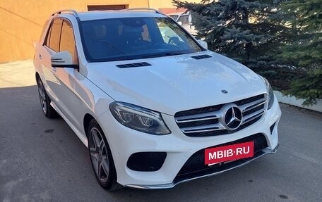 Mercedes-Benz GLE, 2017 год, 2 500 000 рублей, 3 фотография