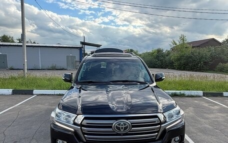 Toyota Land Cruiser 200, 2016 год, 5 300 000 рублей, 2 фотография