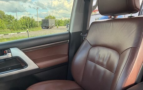 Toyota Land Cruiser 200, 2016 год, 5 300 000 рублей, 11 фотография
