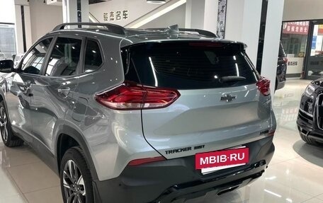 Chevrolet Tracker, 2022 год, 970 000 рублей, 3 фотография