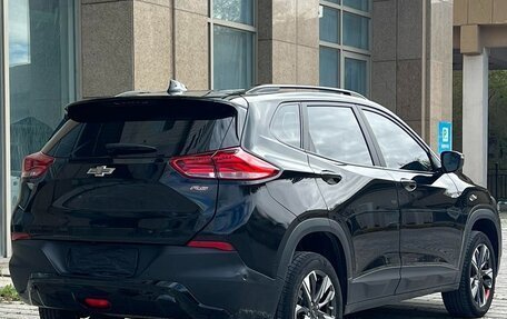Chevrolet Tracker, 2022 год, 930 000 рублей, 6 фотография