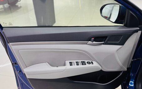 Hyundai Elantra VI рестайлинг, 2016 год, 1 350 000 рублей, 11 фотография