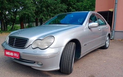 Mercedes-Benz C-Класс, 2001 год, 1 100 000 рублей, 1 фотография
