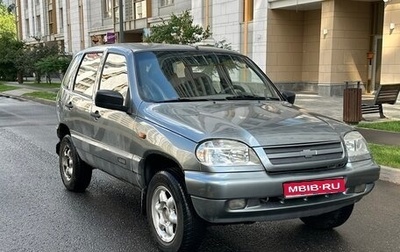 Chevrolet Niva I рестайлинг, 2004 год, 299 000 рублей, 1 фотография