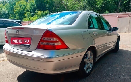 Mercedes-Benz C-Класс, 2001 год, 1 100 000 рублей, 4 фотография