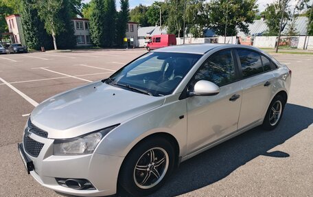 Chevrolet Cruze II, 2012 год, 800 000 рублей, 3 фотография