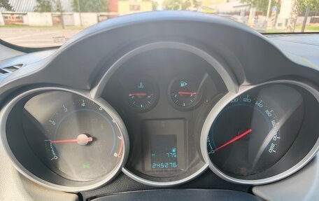 Chevrolet Cruze II, 2012 год, 800 000 рублей, 20 фотография