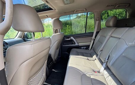 Toyota Land Cruiser 200, 2011 год, 2 950 000 рублей, 8 фотография