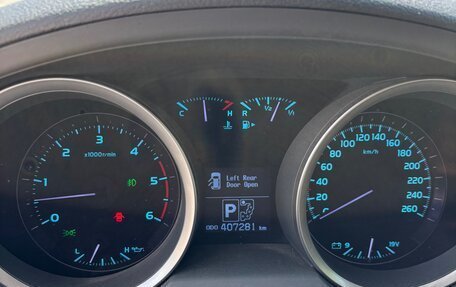 Toyota Land Cruiser 200, 2011 год, 2 950 000 рублей, 13 фотография