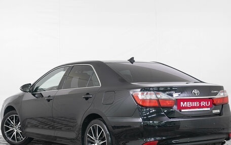 Toyota Camry, 2016 год, 1 899 000 рублей, 5 фотография
