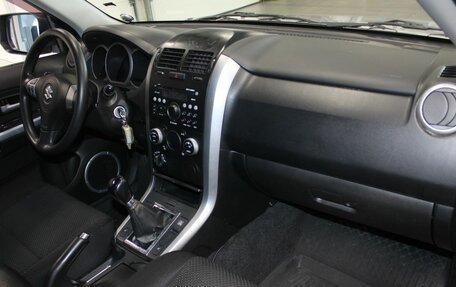 Suzuki Grand Vitara, 2011 год, 757 000 рублей, 11 фотография