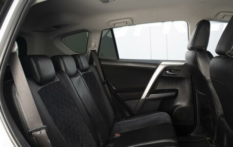 Toyota RAV4, 2017 год, 2 525 000 рублей, 6 фотография