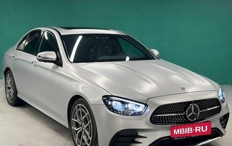 Mercedes-Benz E-Класс, 2022 год, 5 390 000 рублей, 2 фотография