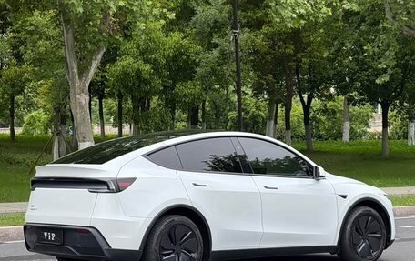 Tesla Model Y I, 2025 год, 7 590 032 рублей, 9 фотография