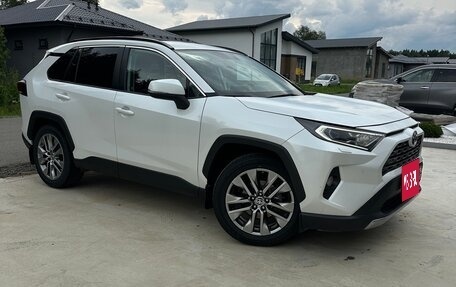 Toyota RAV4, 2021 год, 3 500 000 рублей, 3 фотография