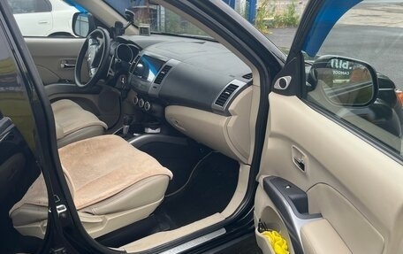 Mitsubishi Outlander III рестайлинг 3, 2007 год, 1 250 000 рублей, 10 фотография