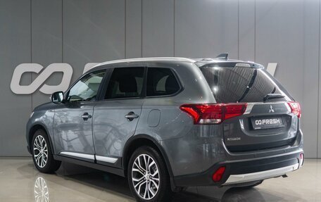 Mitsubishi Outlander III рестайлинг 3, 2018 год, 1 899 000 рублей, 3 фотография