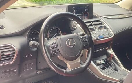 Lexus NX I, 2021 год, 2 250 000 рублей, 8 фотография