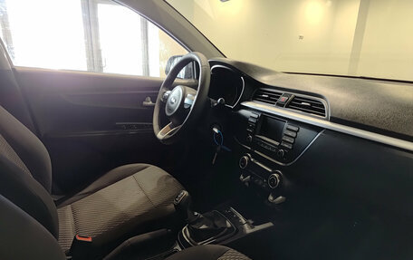 KIA Rio IV, 2019 год, 1 375 000 рублей, 15 фотография