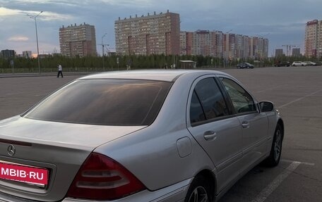Mercedes-Benz C-Класс, 2000 год, 520 000 рублей, 3 фотография