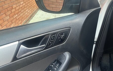 Volkswagen Jetta VI, 2013 год, 750 000 рублей, 9 фотография