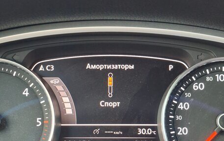 Volkswagen Touareg III, 2011 год, 2 300 000 рублей, 9 фотография