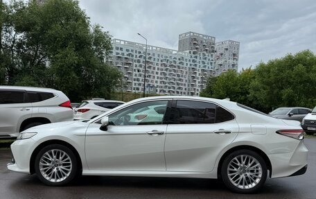 Toyota Camry, 2019 год, 3 050 000 рублей, 2 фотография