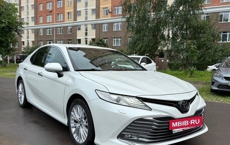 Toyota Camry, 2019 год, 3 050 000 рублей, 6 фотография