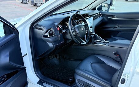 Toyota Camry, 2019 год, 3 050 000 рублей, 23 фотография