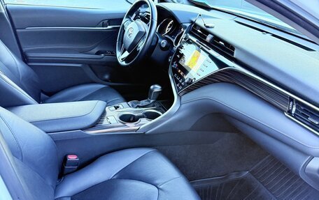 Toyota Camry, 2019 год, 3 050 000 рублей, 25 фотография
