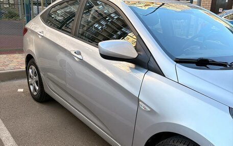 Hyundai Solaris II рестайлинг, 2013 год, 860 000 рублей, 6 фотография