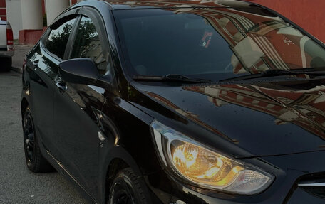 Hyundai Solaris II рестайлинг, 2013 год, 730 000 рублей, 3 фотография