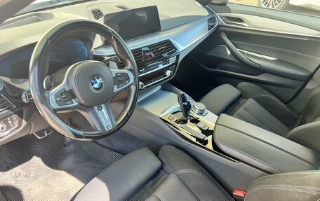 BMW 5 серия, 2018 год, 3 890 000 рублей, 8 фотография