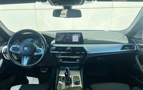 BMW 5 серия, 2018 год, 3 890 000 рублей, 10 фотография