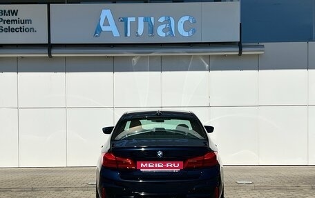 BMW 5 серия, 2018 год, 3 890 000 рублей, 4 фотография