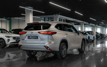 Toyota Highlander, 2026 год, 5 900 000 рублей, 5 фотография