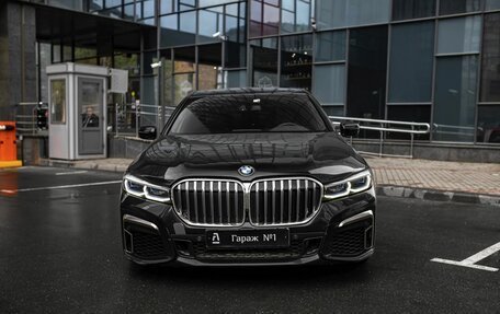 BMW 7 серия, 2017 год, 2 075 000 рублей, 2 фотография