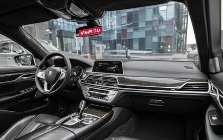 BMW 7 серия, 2017 год, 2 075 000 рублей, 9 фотография