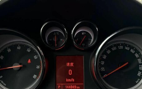 Opel Astra J, 2014 год, 880 000 рублей, 16 фотография