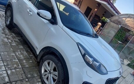 KIA Sportage IV рестайлинг, 2017 год, 2 100 000 рублей, 3 фотография