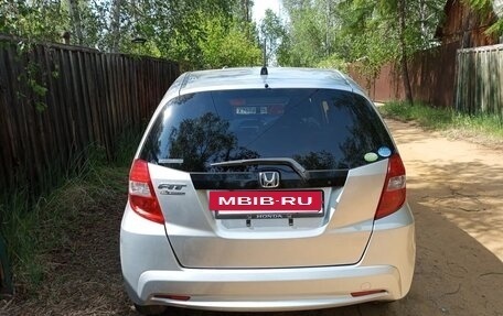 Honda Fit III, 2011 год, 870 000 рублей, 6 фотография