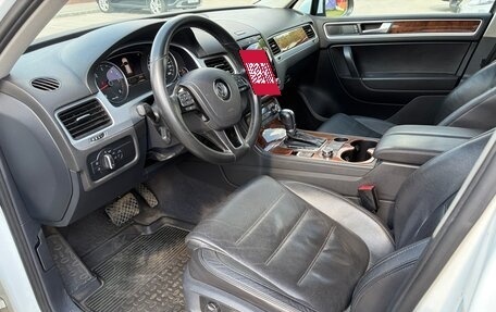 Volkswagen Touareg III, 2012 год, 1 700 000 рублей, 4 фотография