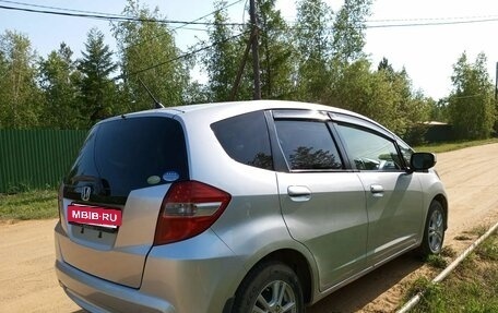 Honda Fit III, 2011 год, 870 000 рублей, 5 фотография
