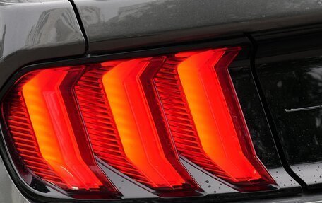 Ford Mustang VI рестайлинг, 2018 год, 3 050 000 рублей, 7 фотография